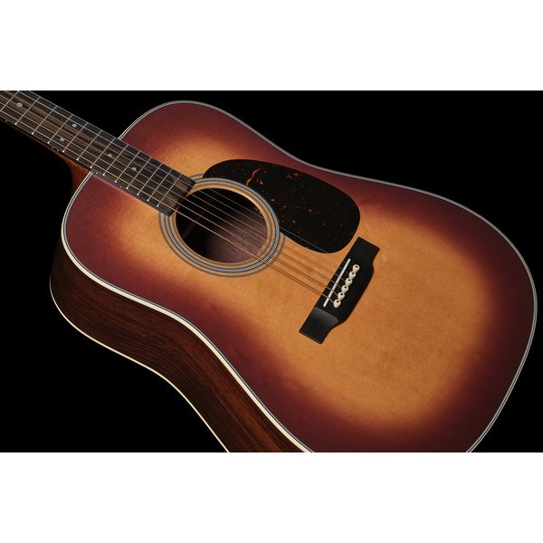 Martin Guitar D-28 Satin Amberburst