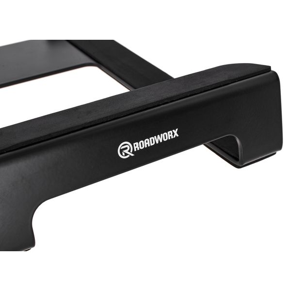 Yamaha HS 5 Tilt Stand Bundle