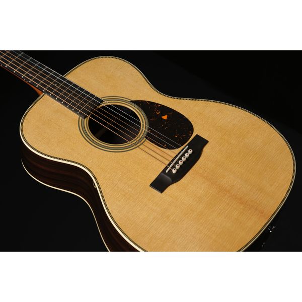 Martin Guitar OM28E