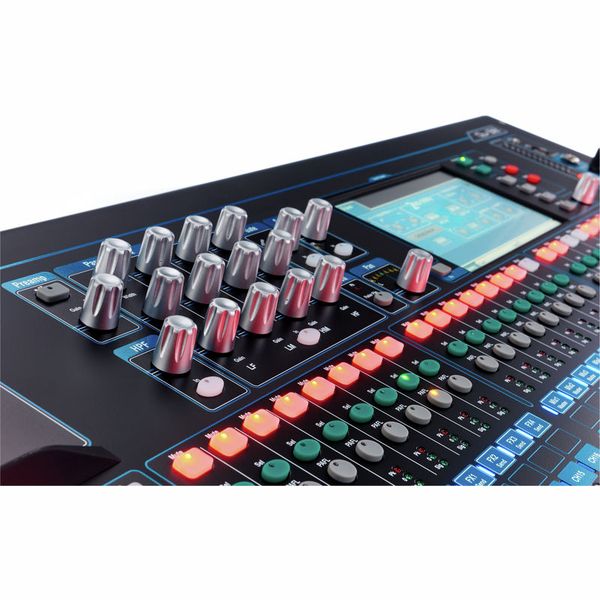 Allen & Heath Qu-32 Chrome