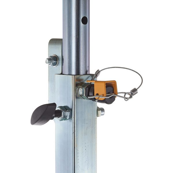 Roadworx Wind Up + TV Adaptor Bundle