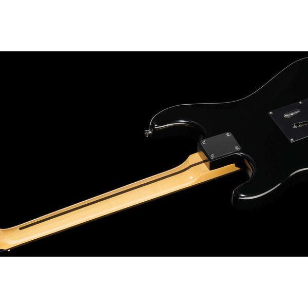 Harley Benton ST-70 Black Paisley Bundle