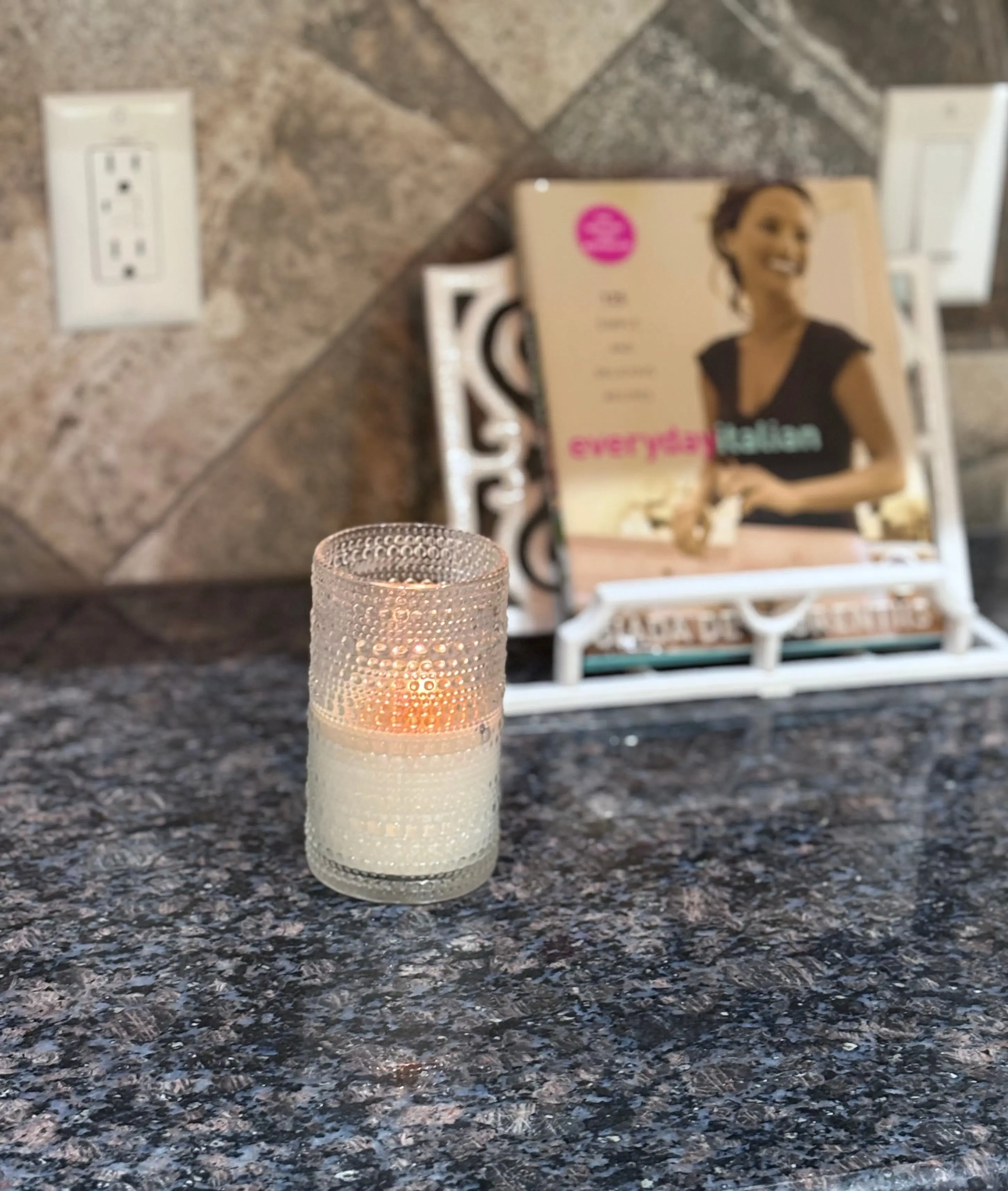 Sweet Grace Scented Candle | Aromatherapy Wood Wick Candles for Home | Handcrafted Long - Lasting Soy Wax Candles | Housewarming Gifts for Women