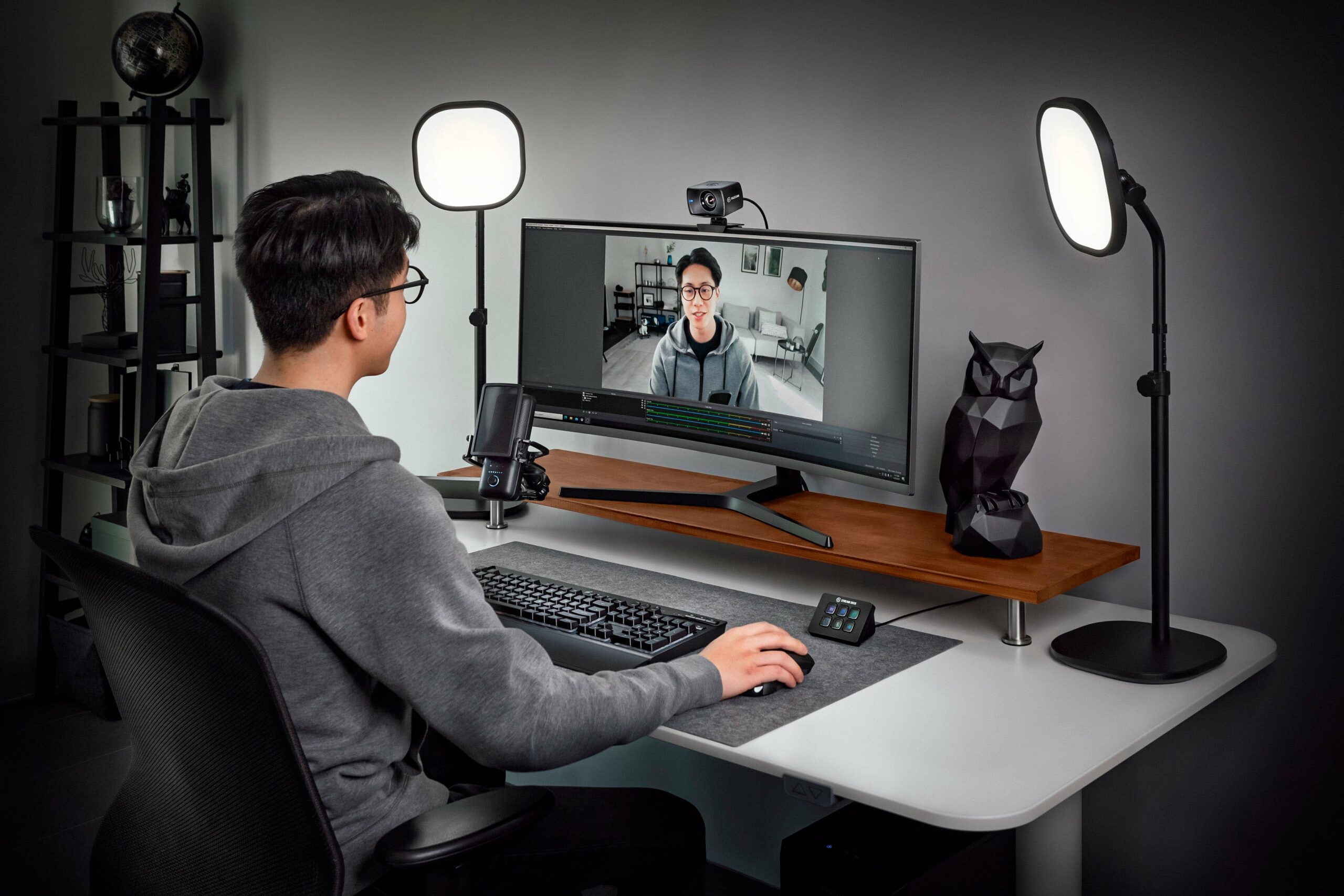 Elgato Facecam Full HD 1080 Webcam for Conferencing, Gaming & Streaming – Black