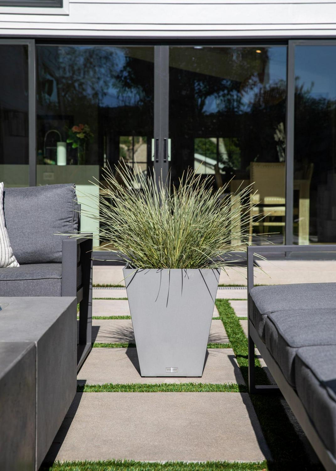 Veradek Nobleton 22′′ Square Planter 2-Pack, Gray, Durable Plastic, Indoor/Outdoor