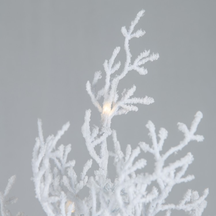 6 Feet Artificial Xmas Tree with 383 PE Branch Tips and 300 LED Lights