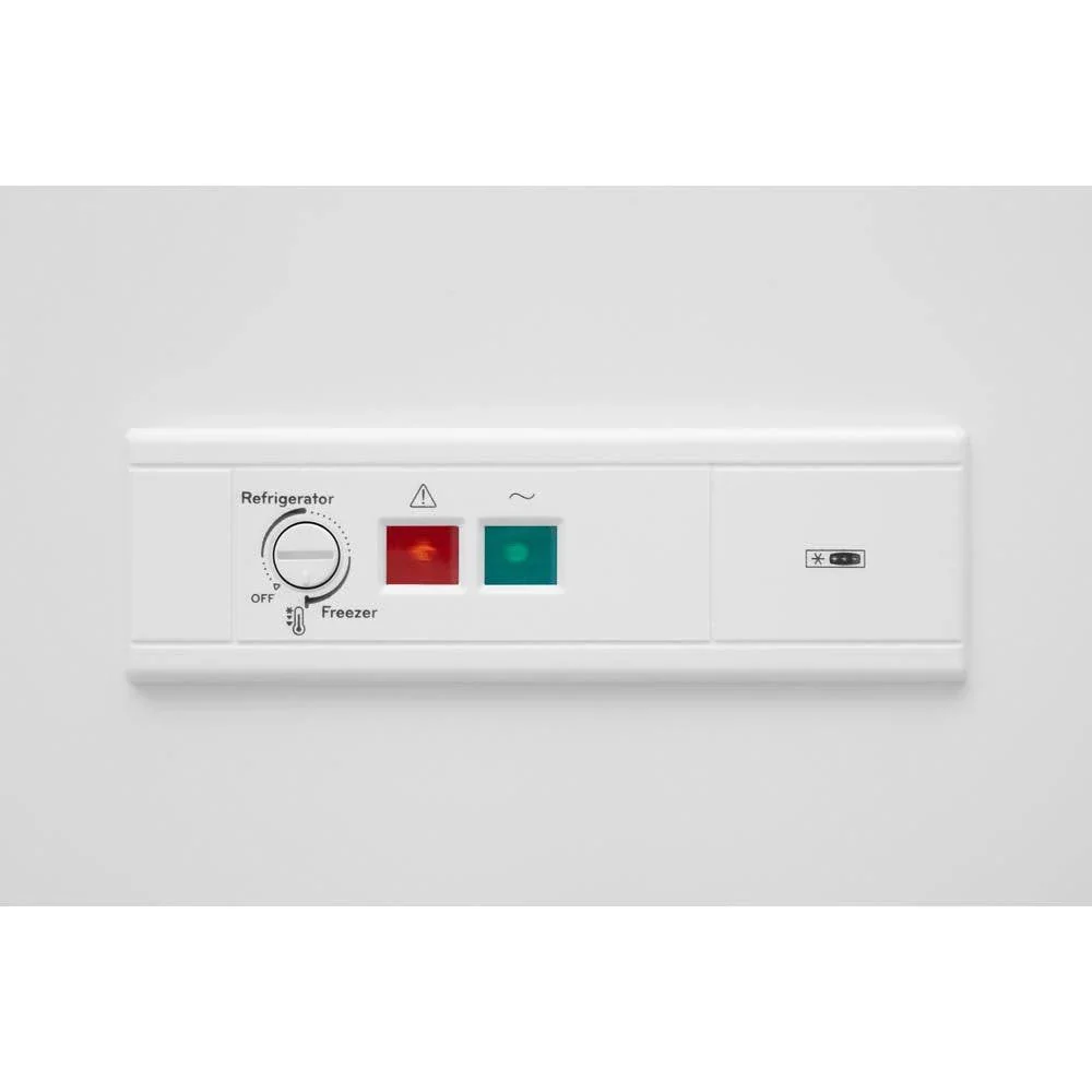 Whirlpool 16-cu ft Convertible Chest Freezer to Refrigerator with Baskets - White | WZC5116LW