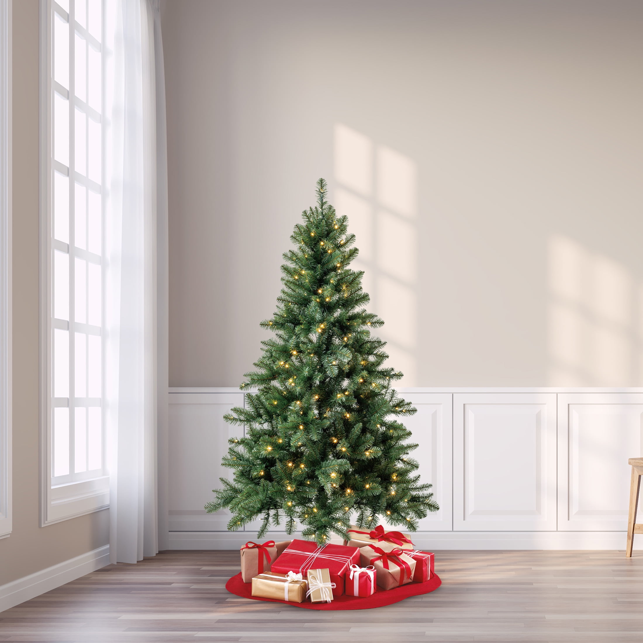 Holiday Time 6.5′ Windham Spruce Artificial Christmas Tree, Pre-Lit with Clear LED Lights, 936 Tips, Green