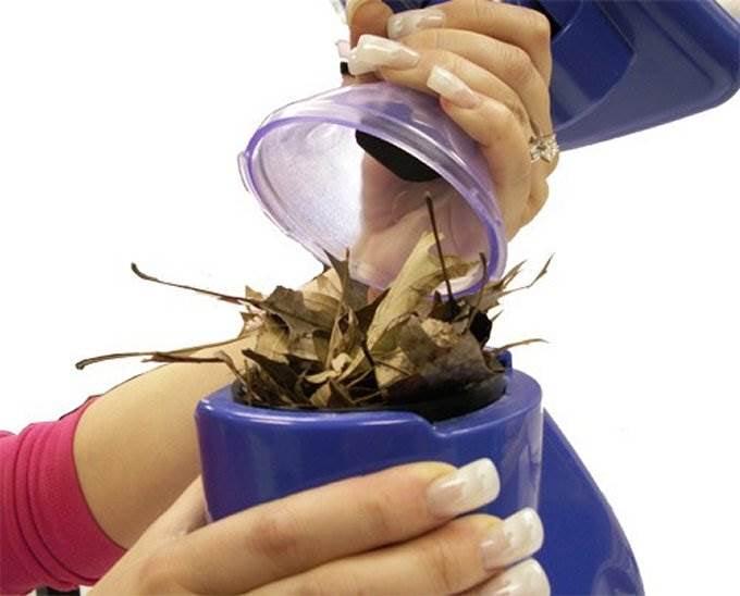 Pool Blaster Catfish Li Pool & Spa Cleaner by Water Tech – Rechargeable, Lightweight, 33 GPM, Scrubbing Brushes, No Hoses Needed