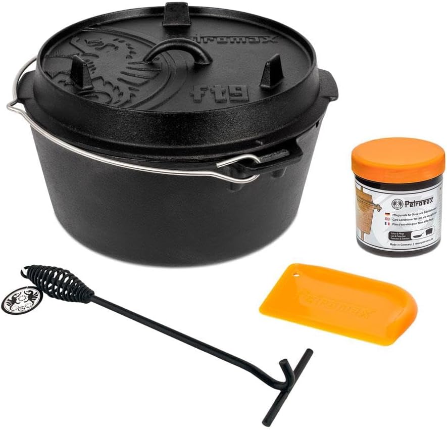 Petromax Brændegryde ft9-t begyndersæt - Dutch Oven med stativer inklusive lågløft, plejepasta og skraber - til alle grilltyper og åben ild - 7,5 liter