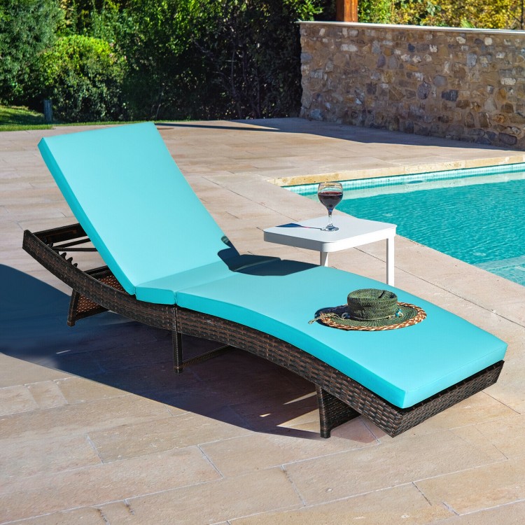 Patio Folding Chaise Lounge with 5 Adjustable Levels and Cushion