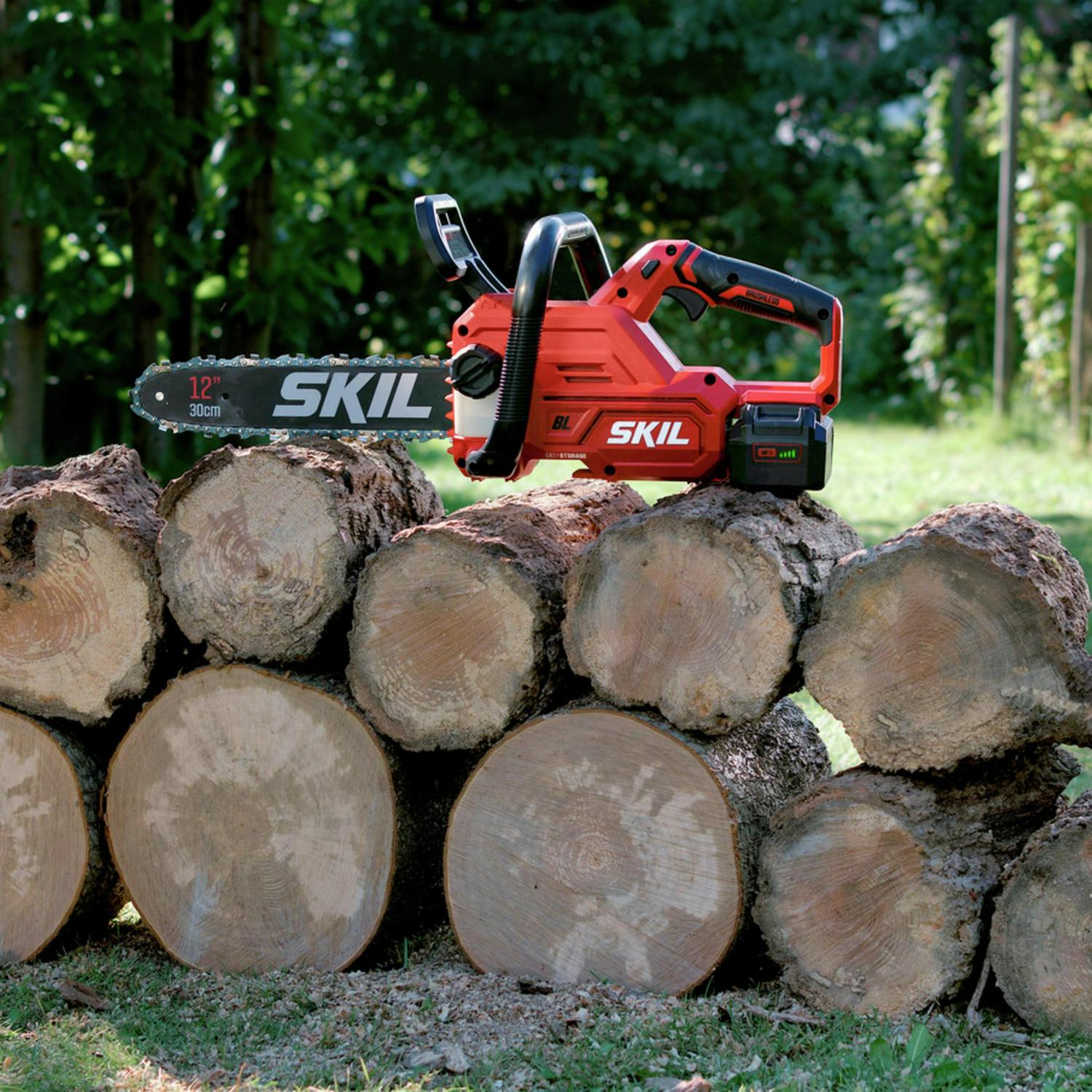 SKIL PWR CORE 20 12′′ Brushless Chainsaw Kit with 4.0Ah Battery & Charger