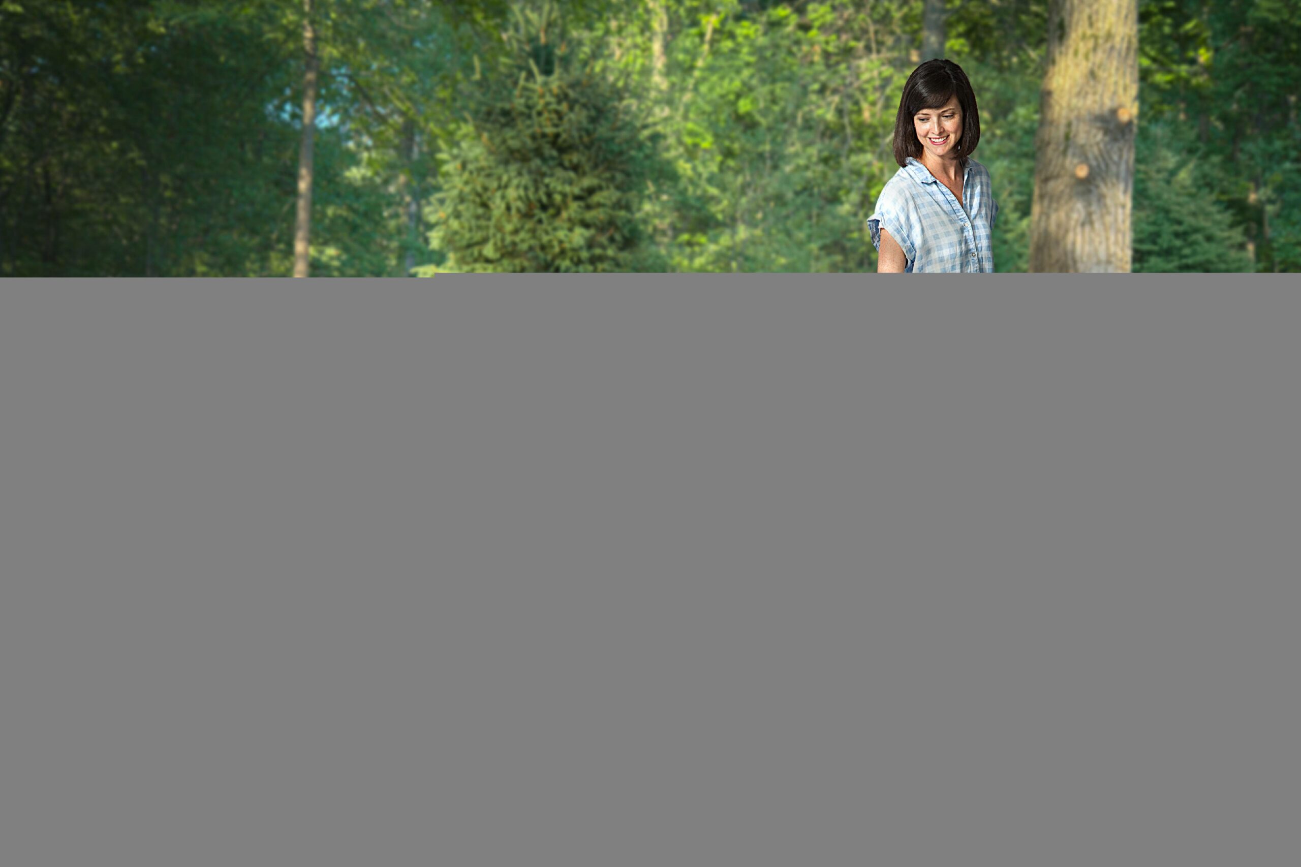 Simplay3 Easy Haul Wheelbarrow, 250 lb Capacity, Lightweight, Durable Plastic, 4 cu ft, Yard & Garden Tool