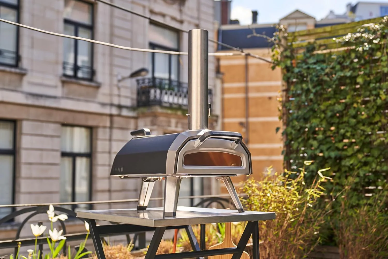 Ooni Karu 12 Multi-Fuel Outdoor Pizza Oven – 12 Inch Pizzas in 60 Seconds - Portable Wood and Gas Fired Pizza Oven with Pizza Stone, Dual Fuel Ooni Pizza Oven