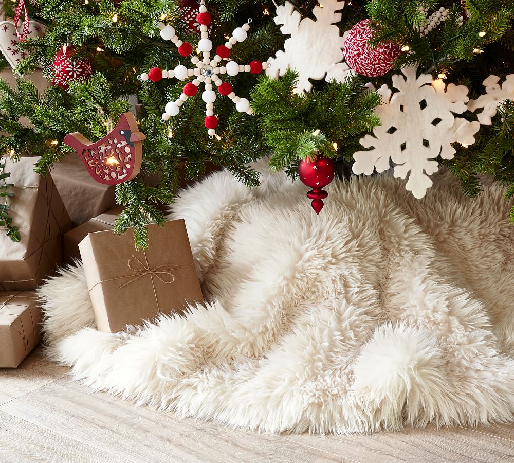Luxe Taupe Faux Fur Christmas Tree Skirt, 60′′ Diameter, Polyester, Machine Washable