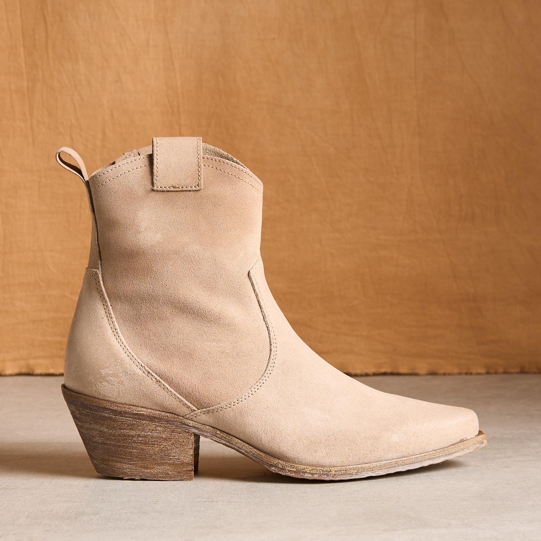 Sojourner Short Boots