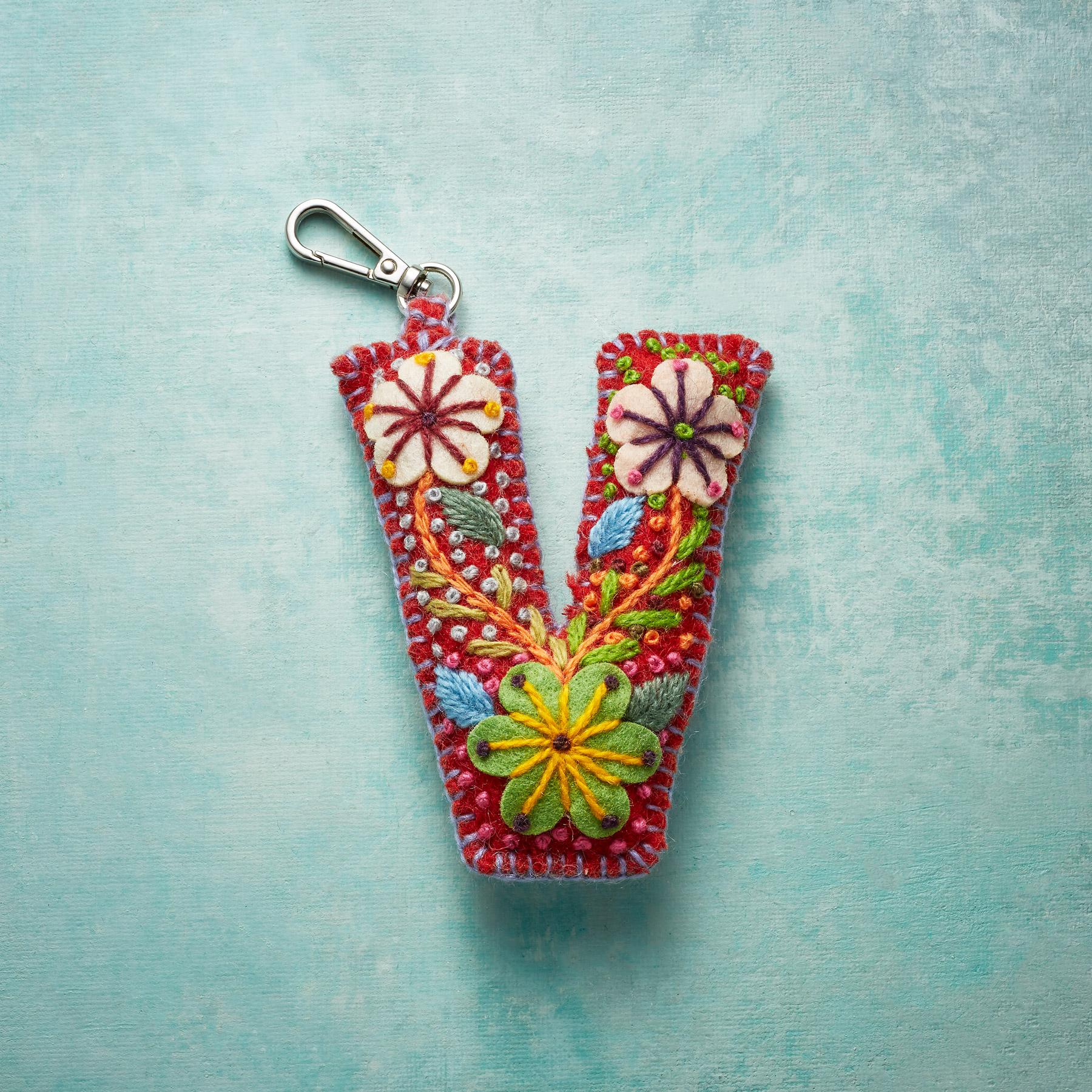 Fleur De Felt Initial Clip