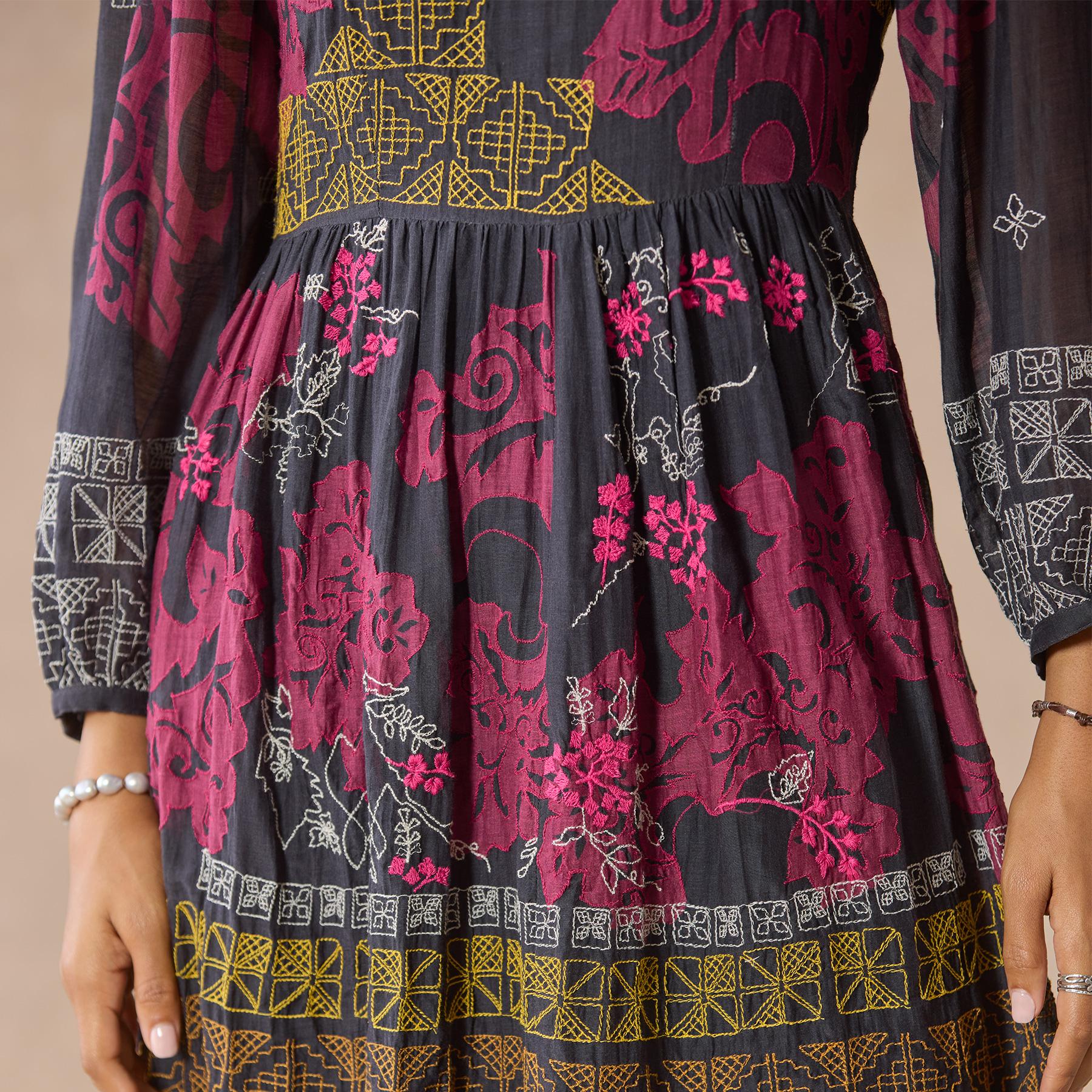 Flores De Colca Dress, Petite