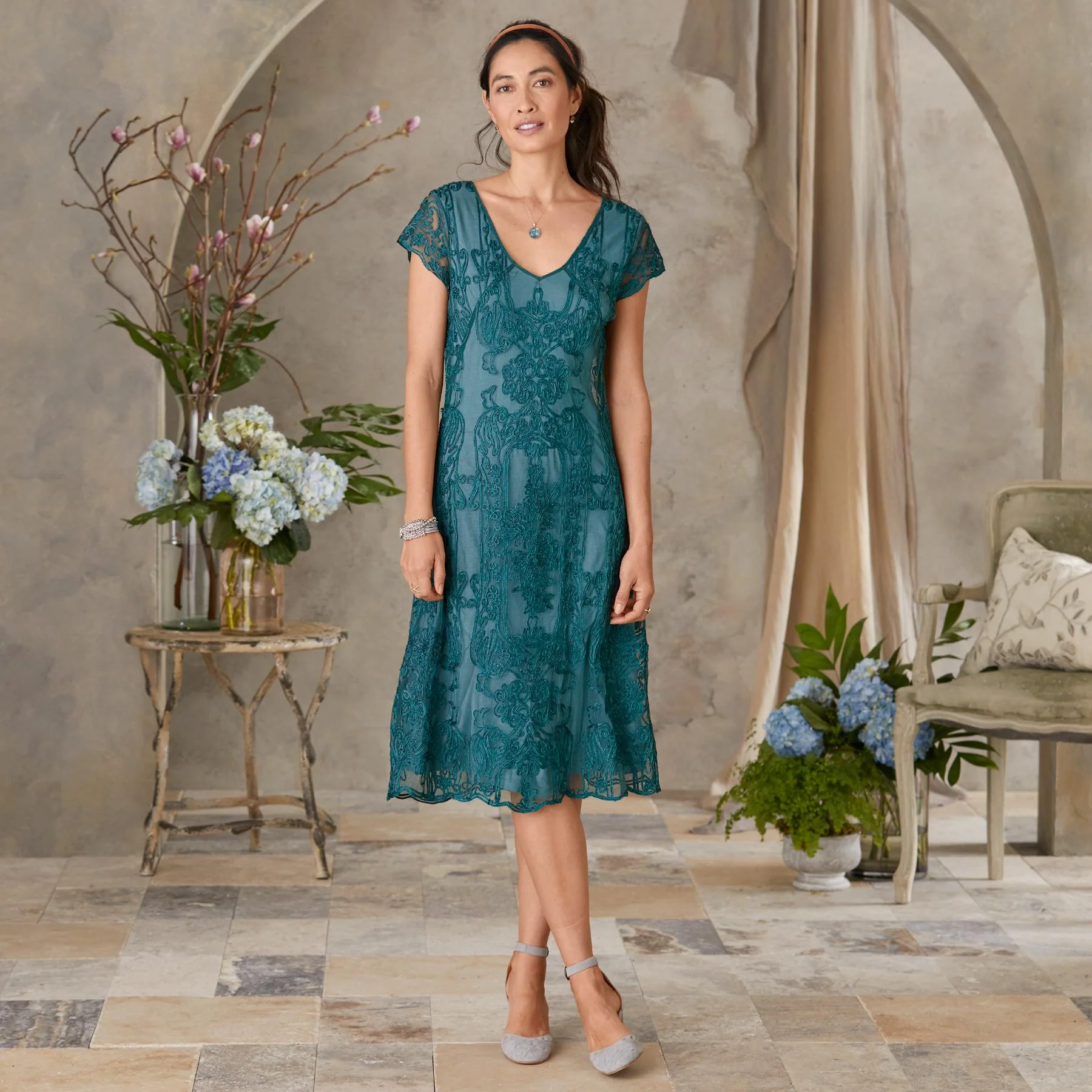 Hidden Avenue Dress, Petite