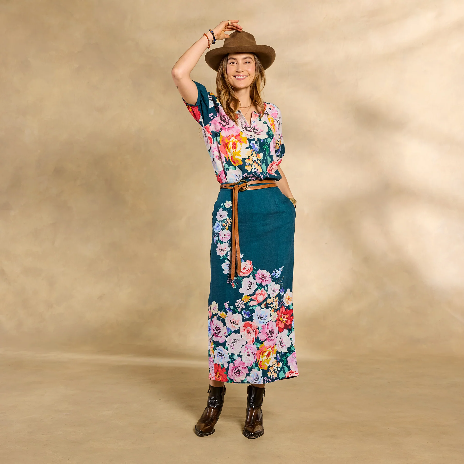 Graceful Verenia Linen Skirt