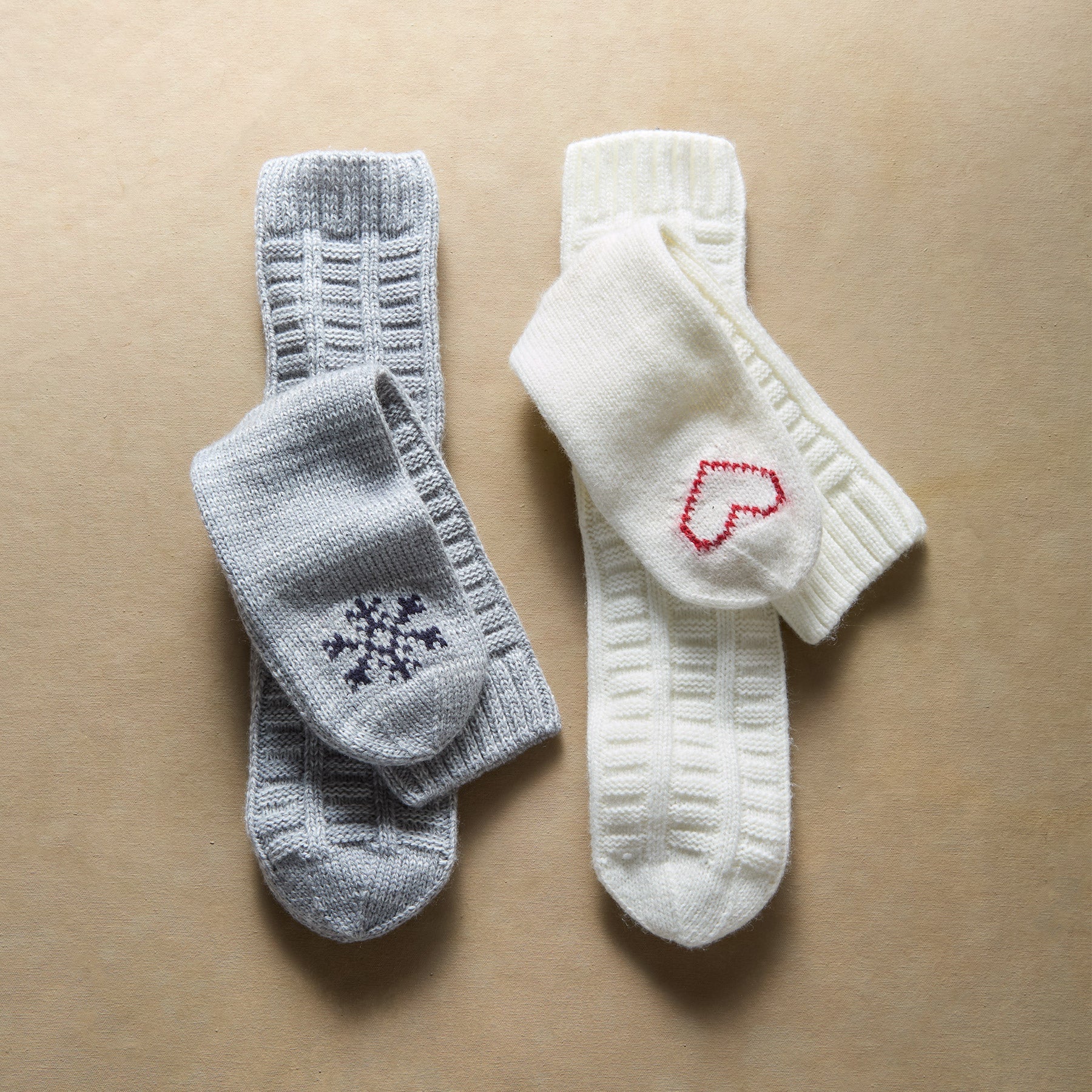 Love And Snow Socks