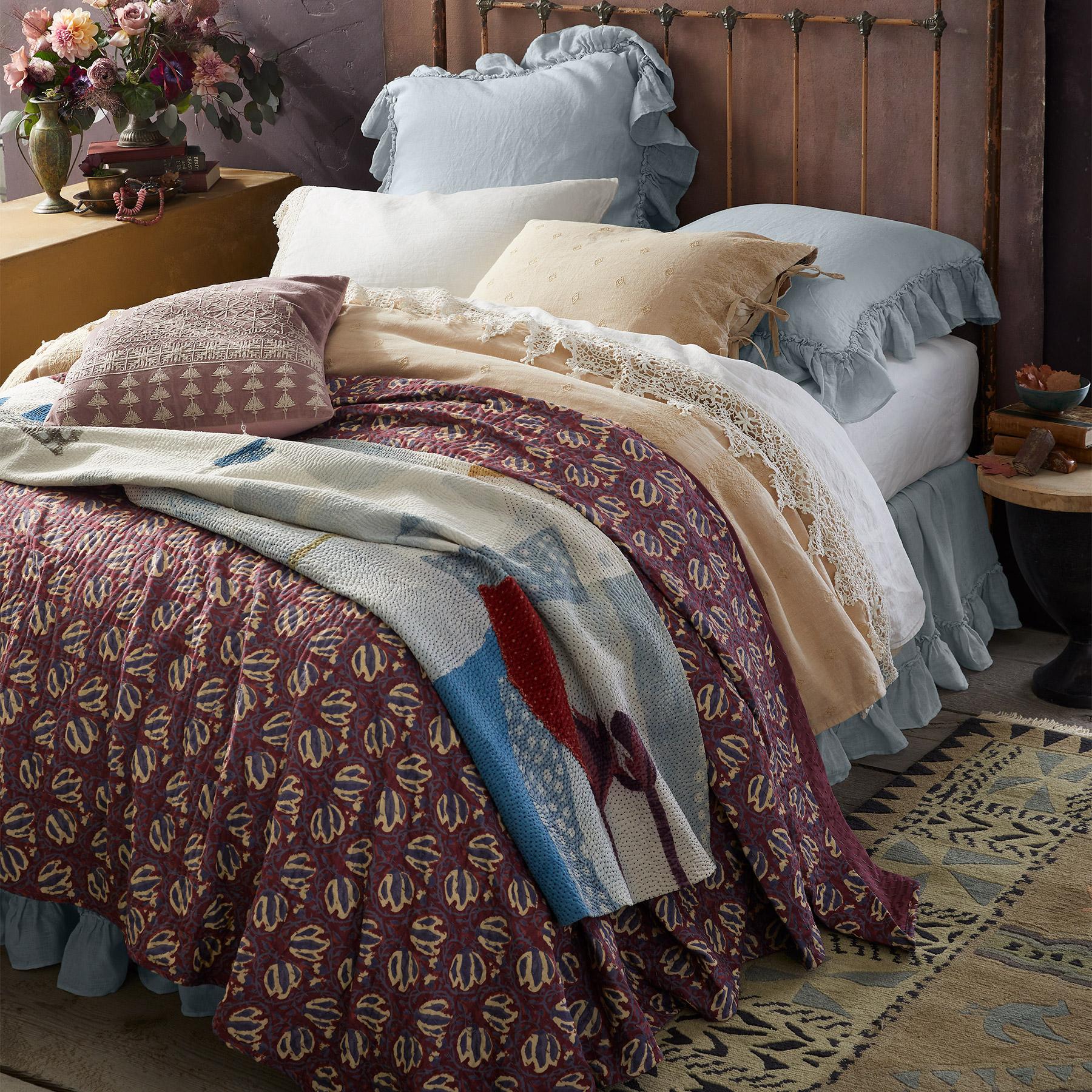 Liana Lightweight Quilt