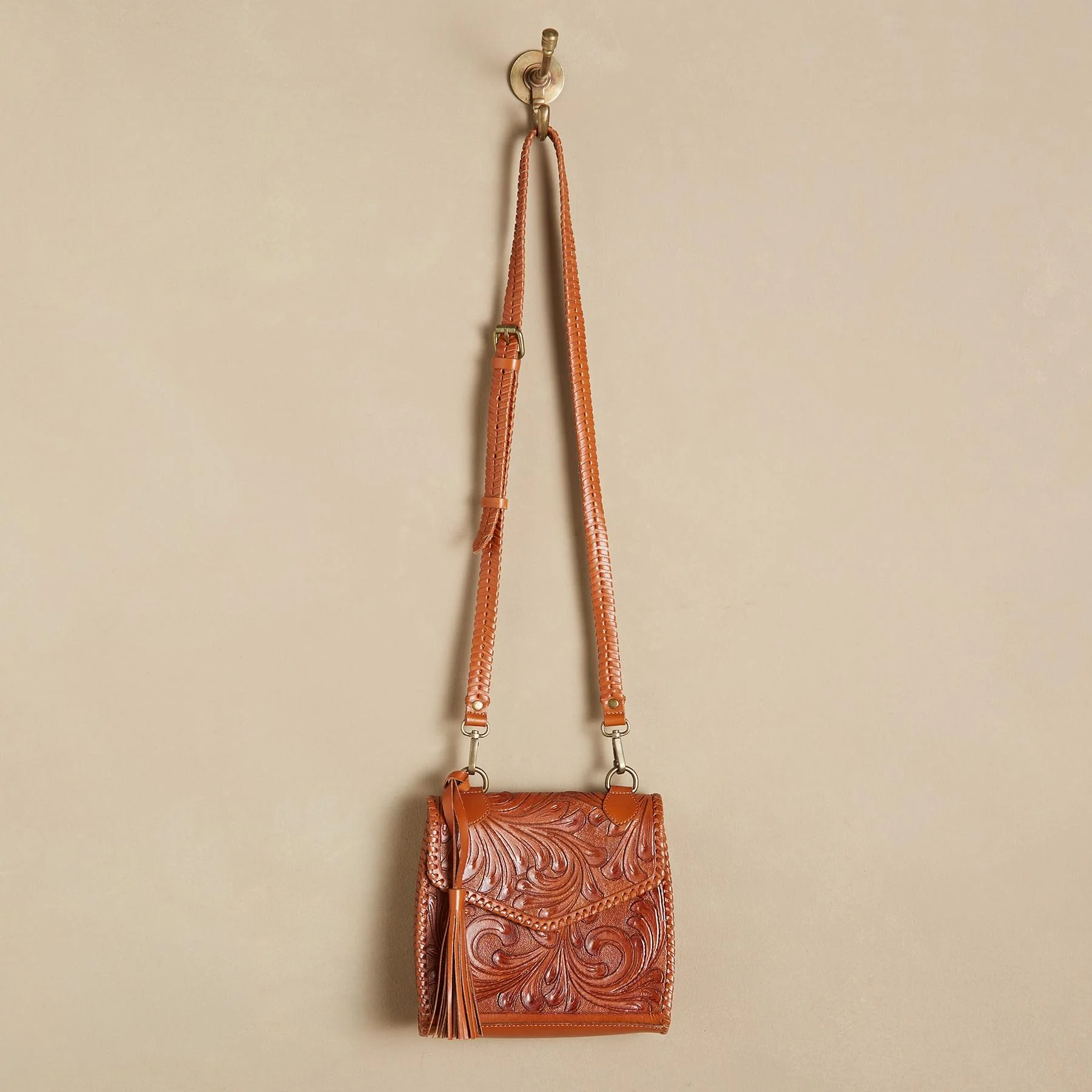 Katari Crossbody Bag