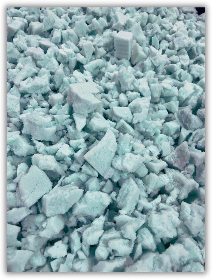 40 lbs Durable Denisty Shredded Memory Foam Inserts Filling for Arts and Crafts, Bean Bags, DIY Projects, Pet Dog Beds, Pillows Chairs Sofas Couches Stuffing, Plushes, Poufs, Ottomans, Refill.