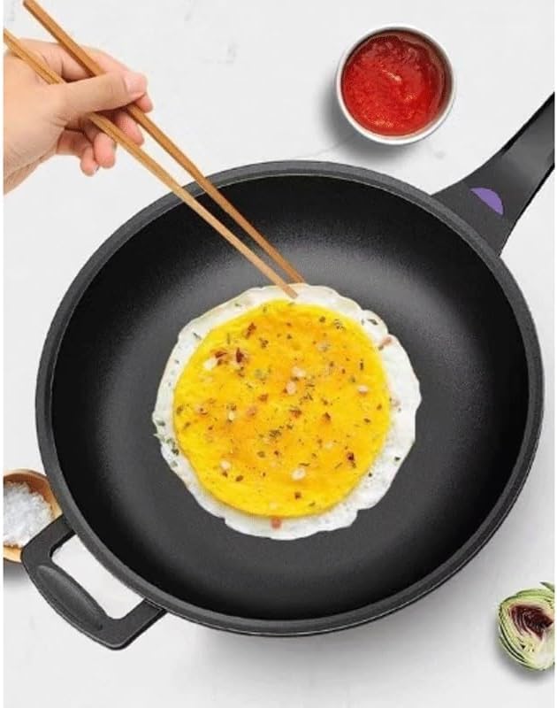The Hybrid Non-Stick Wok Induction Cooker Gas Stove Flat Bottom Cooking Wok Tourmaline No Coating Non-stick Pan Family kitchen(30cm)