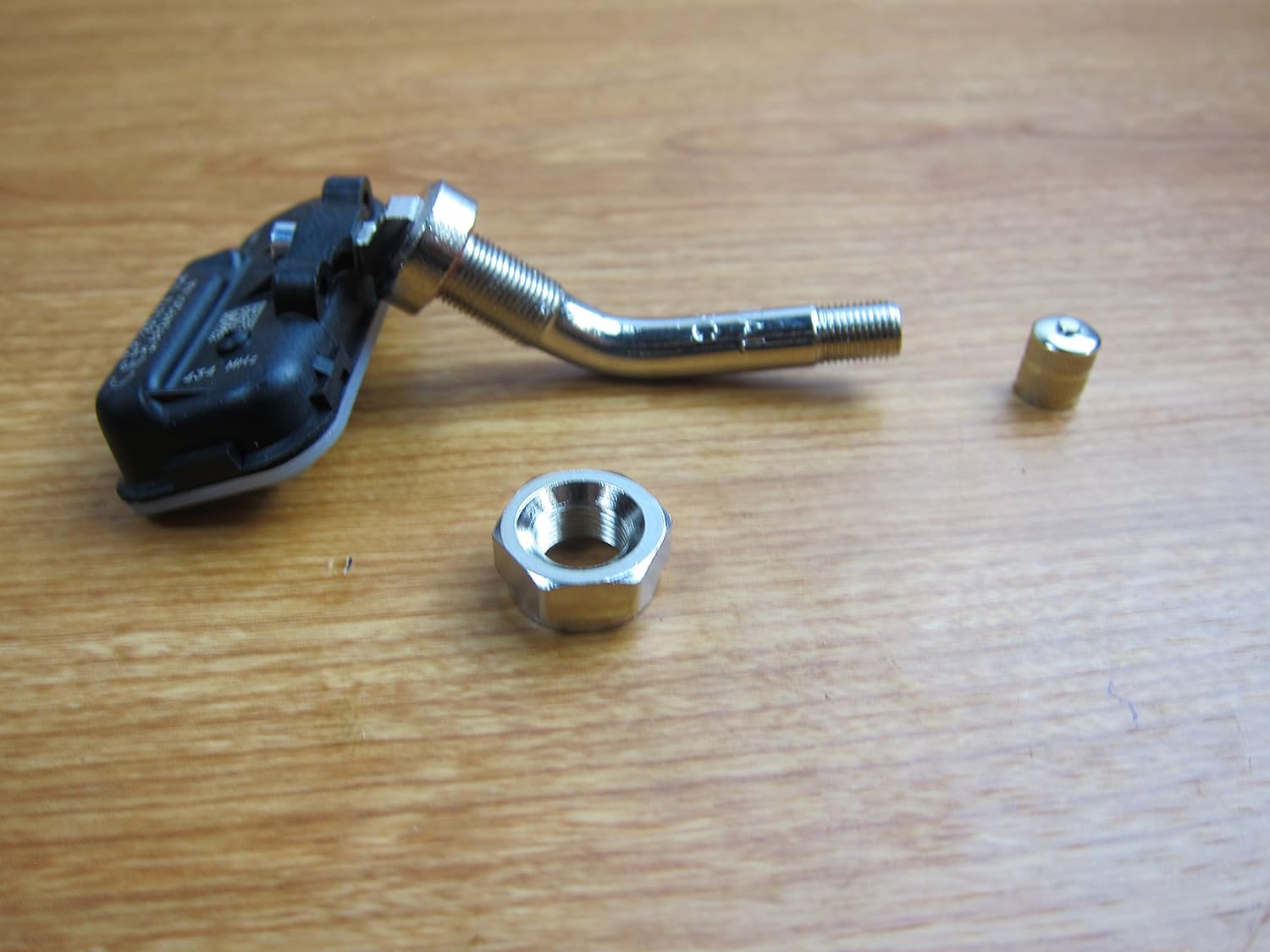 Dodge Ram 3500 4500 5500 Tire Air Pressure Monitor Sensor Mopar OEM 68249201AA