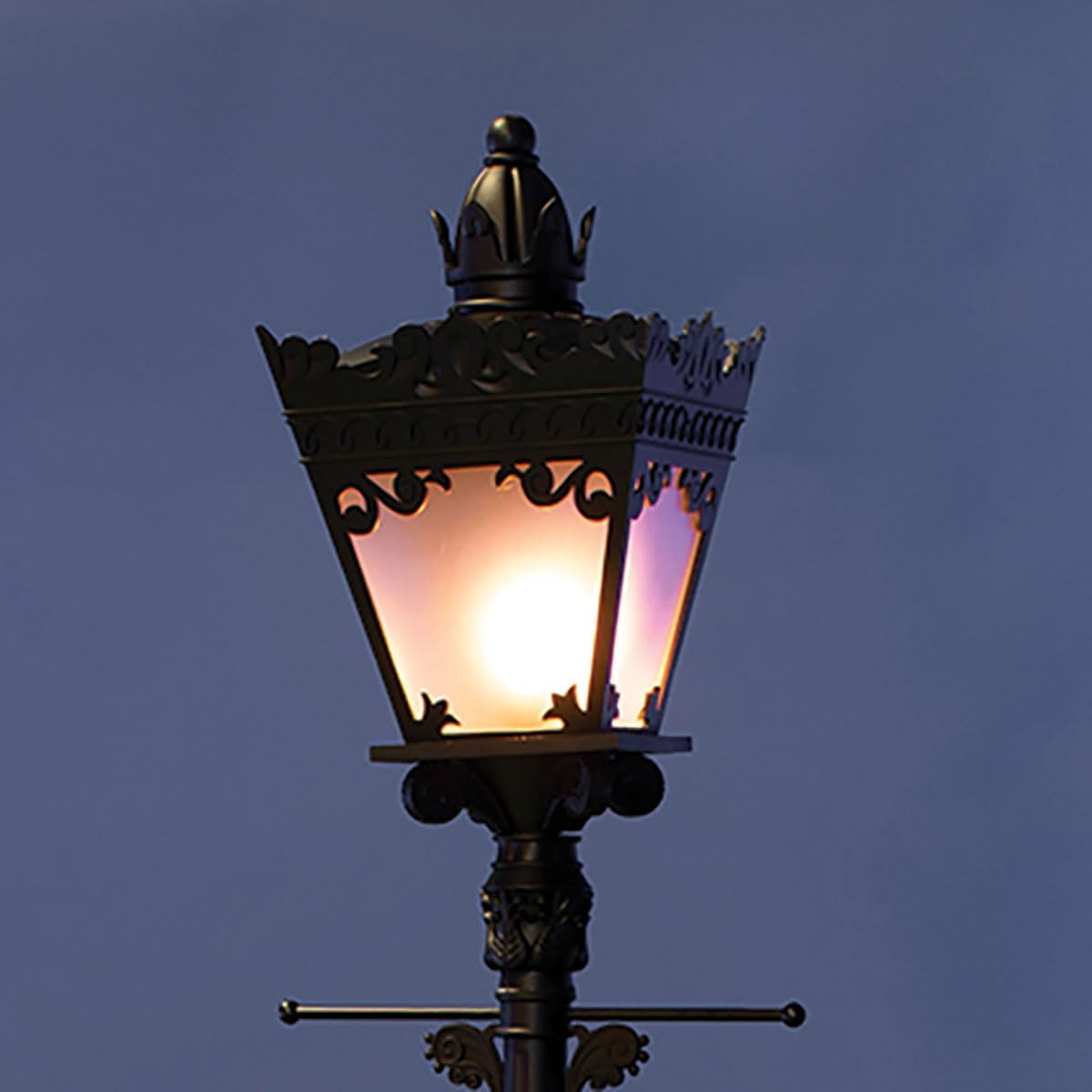 Anderson's Bright Night City Lamppost Kit, Big City Theme, Theme Party, School Events