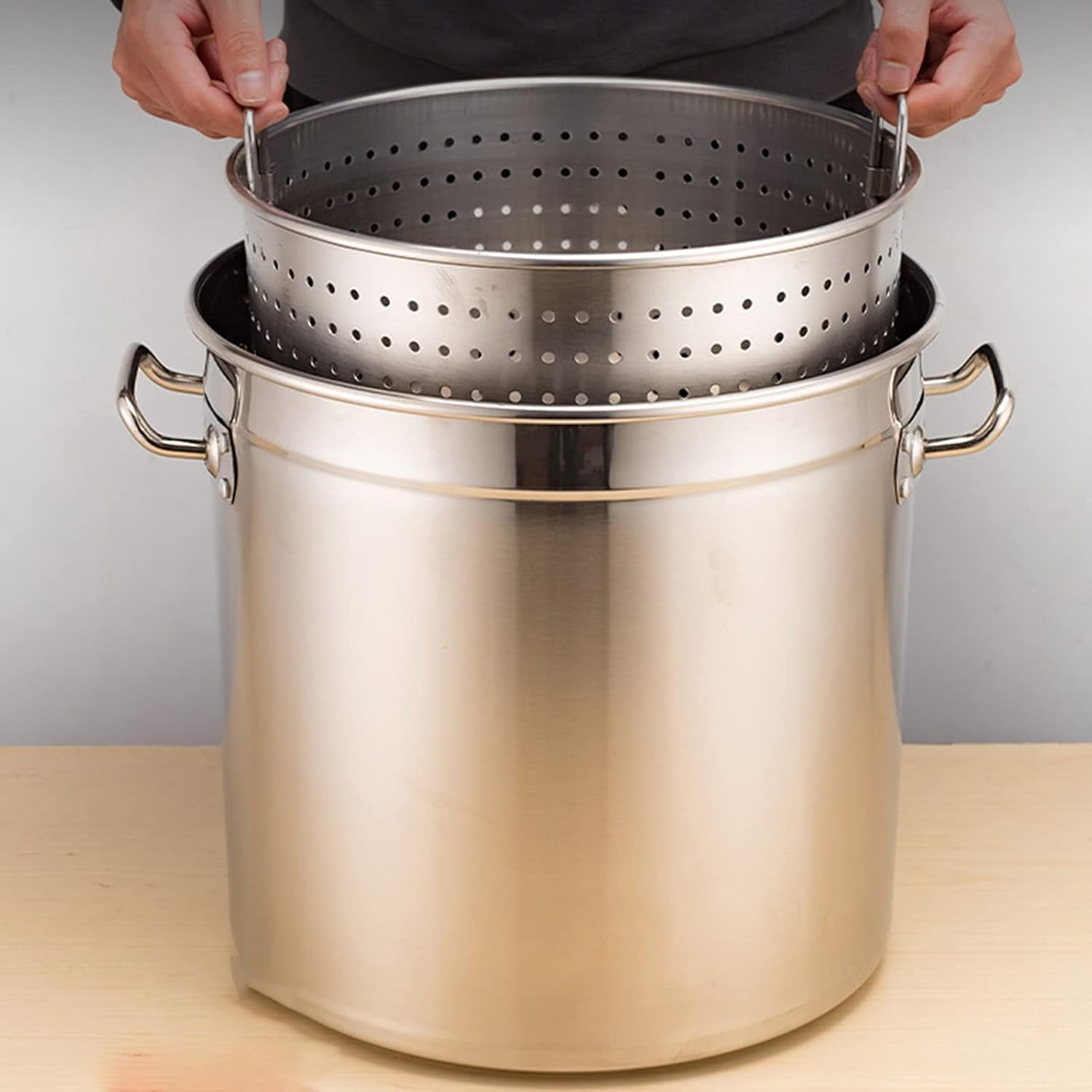 Stainless Steel Stock Pot with Strainer Basket & Lid - Versatile Cooking Pot for Soup, Steaming, and Deep Frying(45 * 45cm)