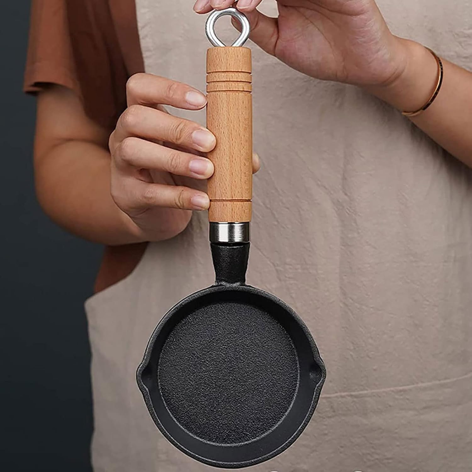 Cook Pan Mini Cast Iron Skillet Small Frying Pan Egg Omelet Pan with Drip-Spouts and Wooden Handle Wok, 11Cm-One Color-16cm