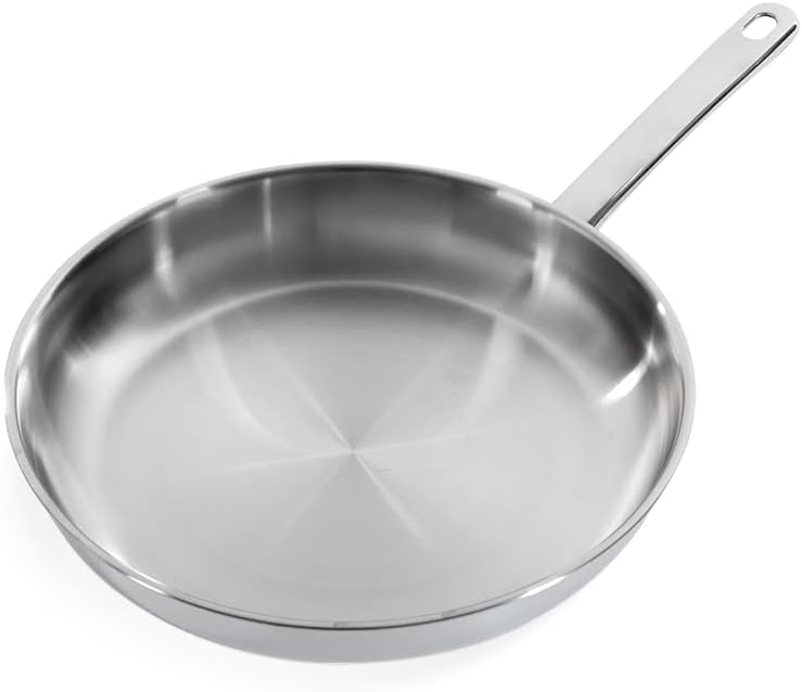 BK Bright Stainless Steel 28 cm Wok Pan, Stay Cool Handle, Professional Cooking, 18/10 Stainless Steel, Induction, Oven Safe up to 230 °C, Roast-Safe, Dishwasher Safe, Silver