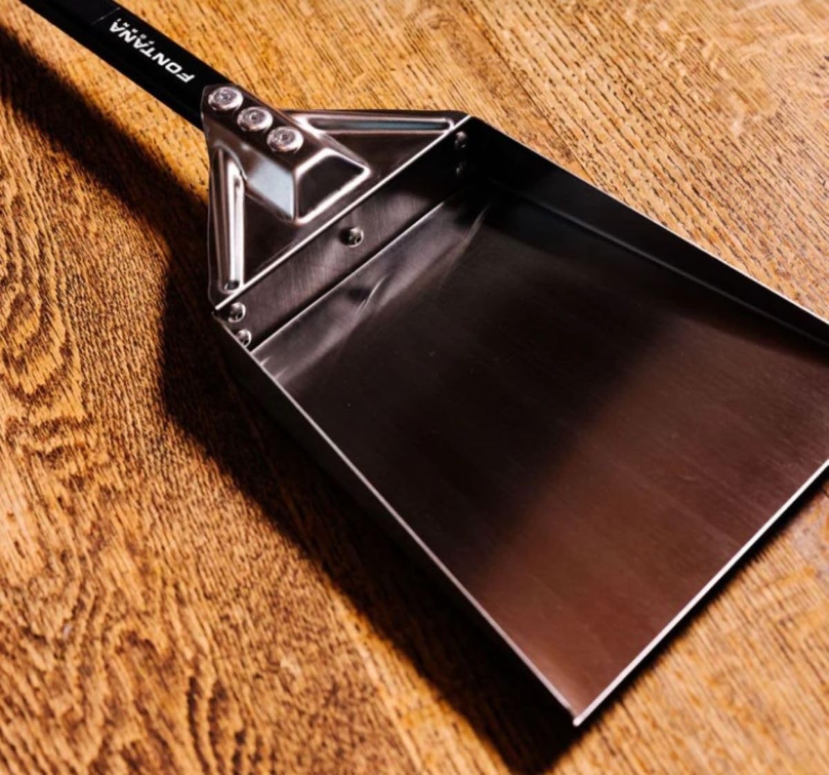 Adjustable Stainless Steel Ash Shovel for Pizza Ovens & BBQ Grills – Heat & Corrosion Resistant, 120cm Extendable Handle, Easy Storage Design