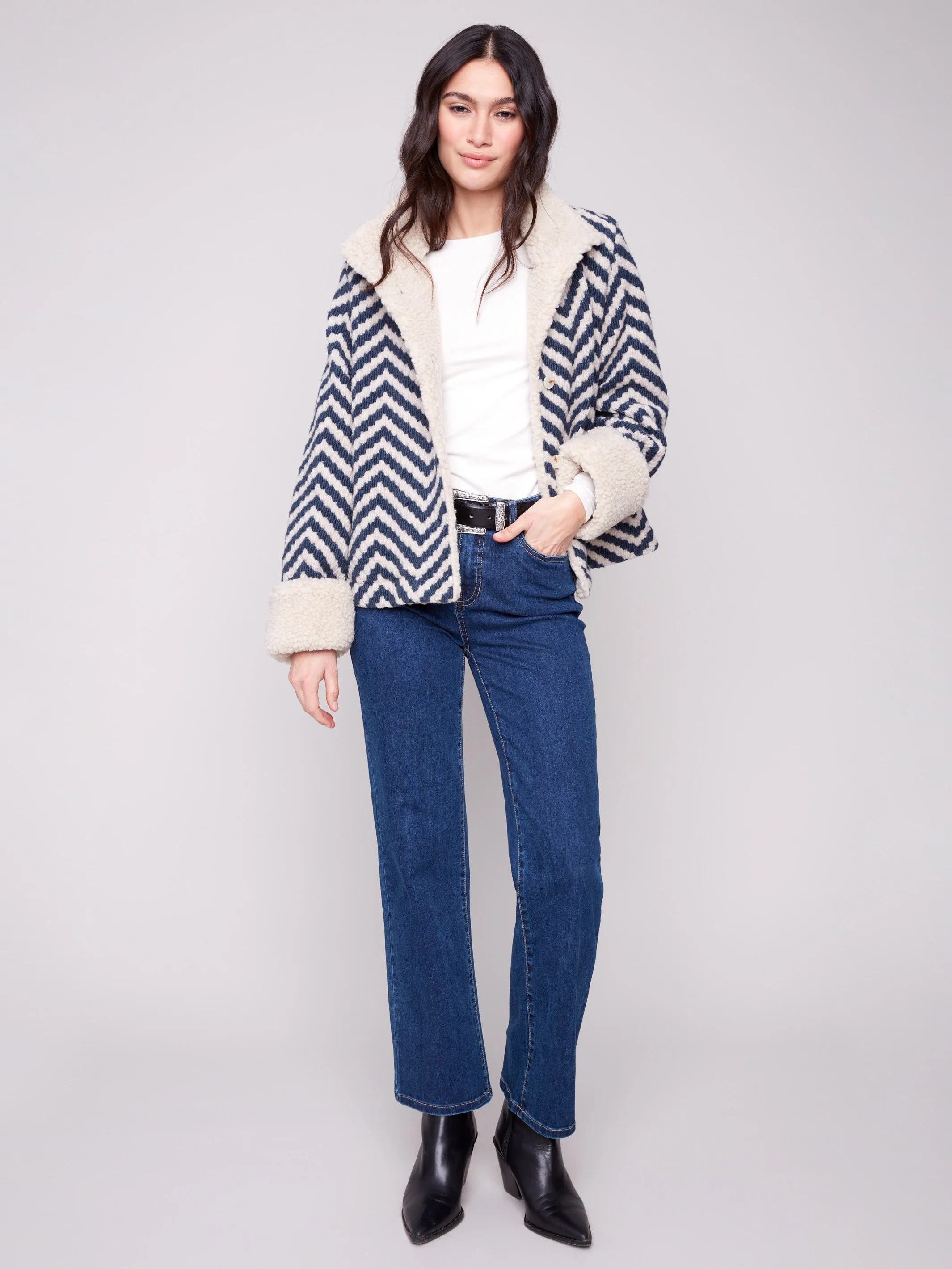 Chevron Bouclé Short Jacket With Sherpa Trim - Navy - WHSBYS