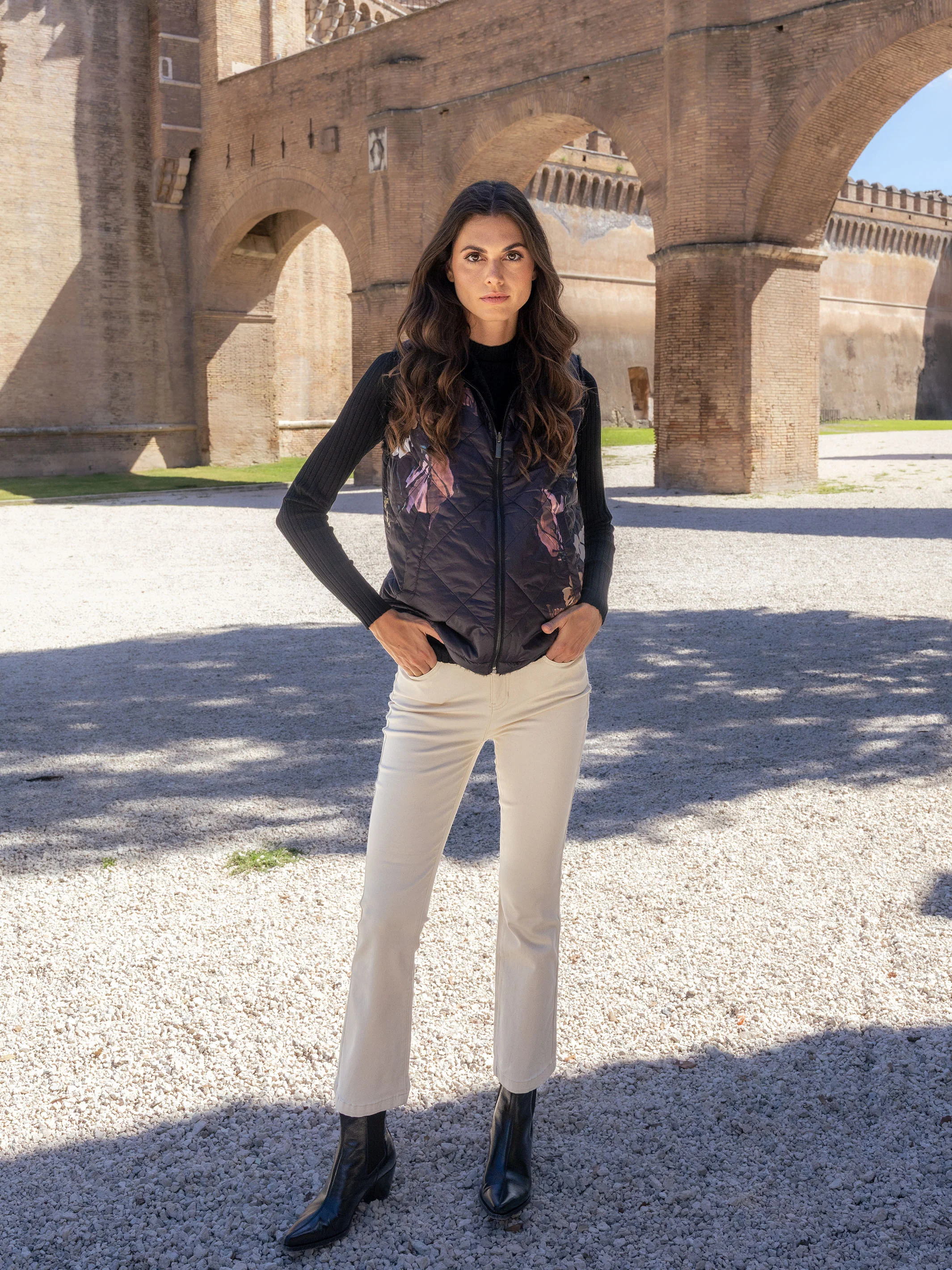 Printed Reversible Quilted Faux Fur Vest - Black - WHSBYS