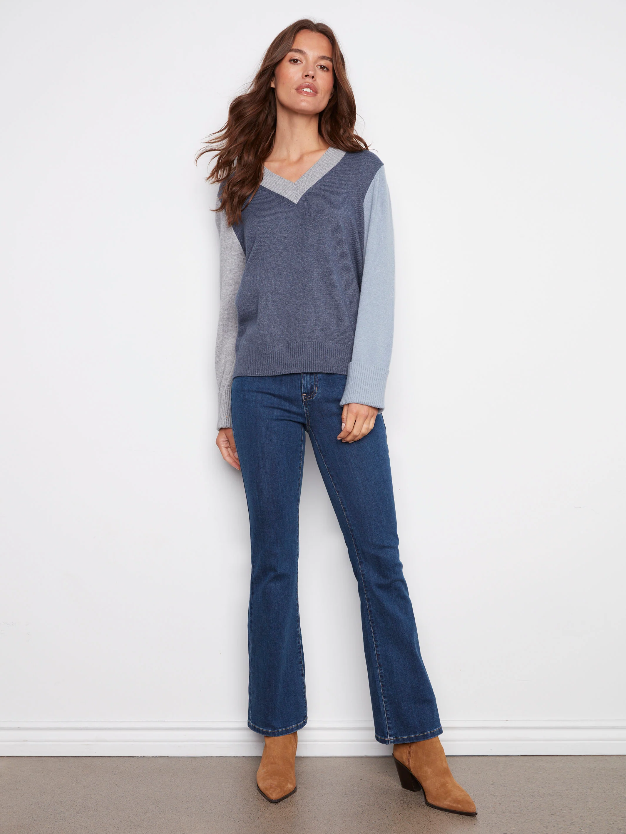 Colorblock V-Neck Sweater - Moonlight - WHSBYS