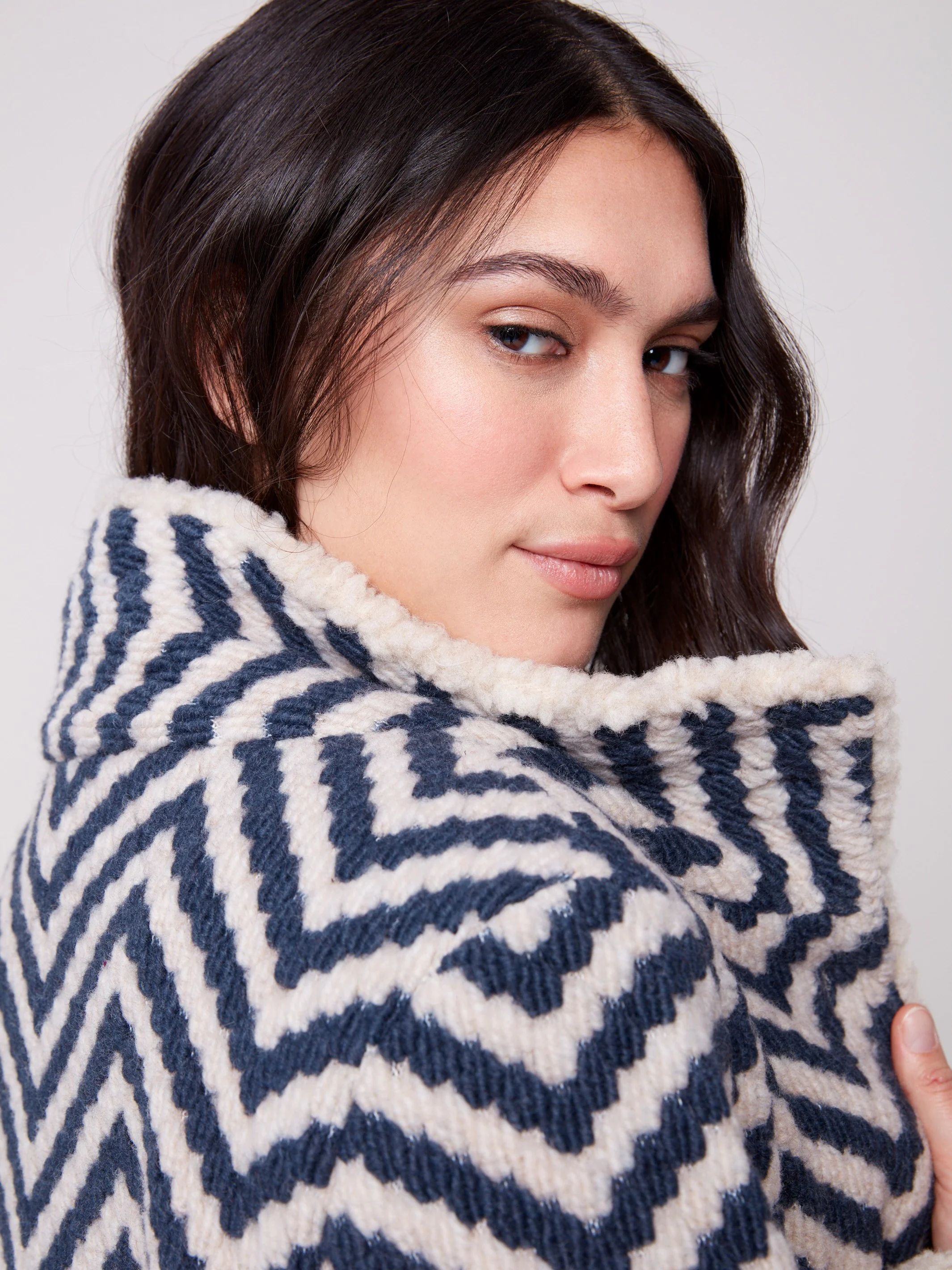 Chevron Bouclé Short Jacket With Sherpa Trim - Navy - WHSBYS