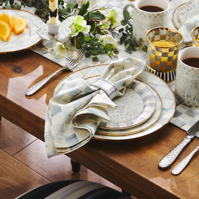 Check Cloth Napkin - {current_domain}