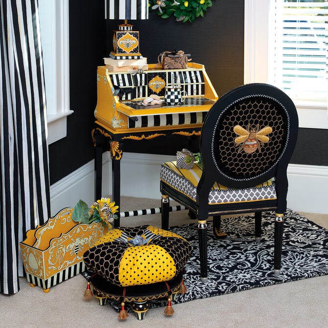 Worker Bee Writing Desk - {current_domain}