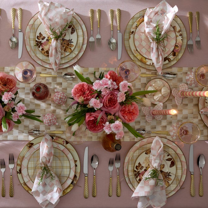 Check Cloth Napkin - {current_domain}