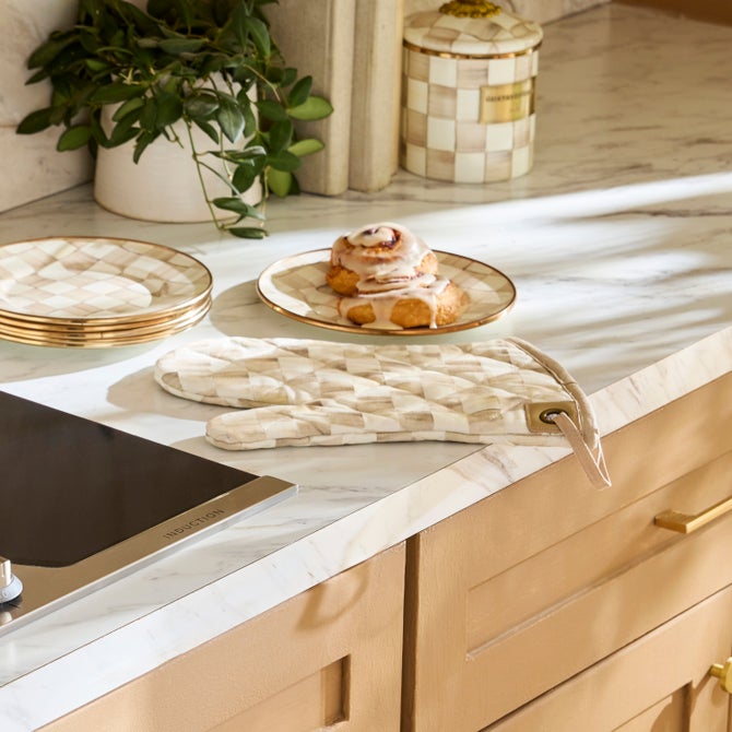 Mocha Check Oven Mitt - {current_domain}