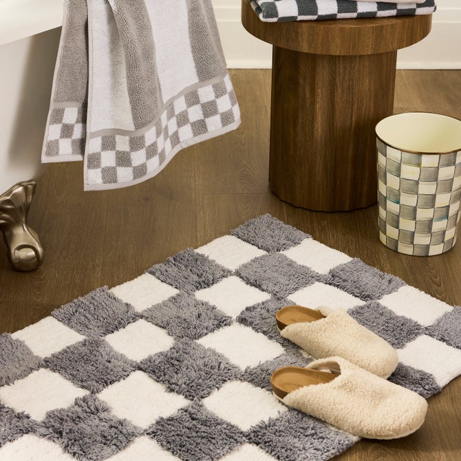 Checkerboard Grey Bath Rug - {current_domain}