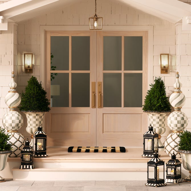 Sterling Check Trophy Topiary - {current_domain}