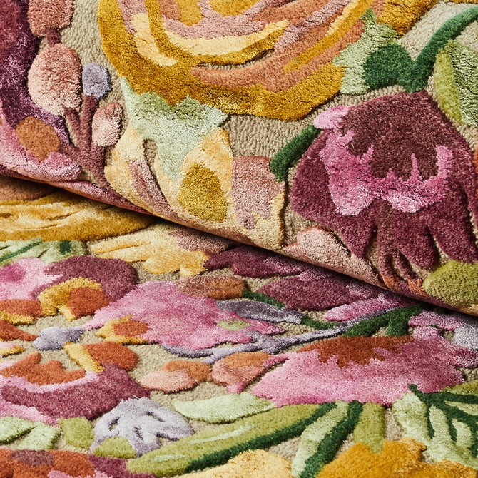 Scalloped Flower Meadow 5' x 8' Rug - {current_domain}