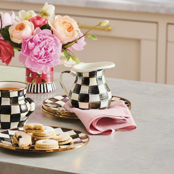 Enamel Creamer - {current_domain}