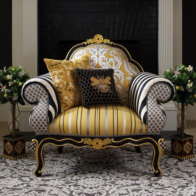 Queen Bee Chair - {current_domain}