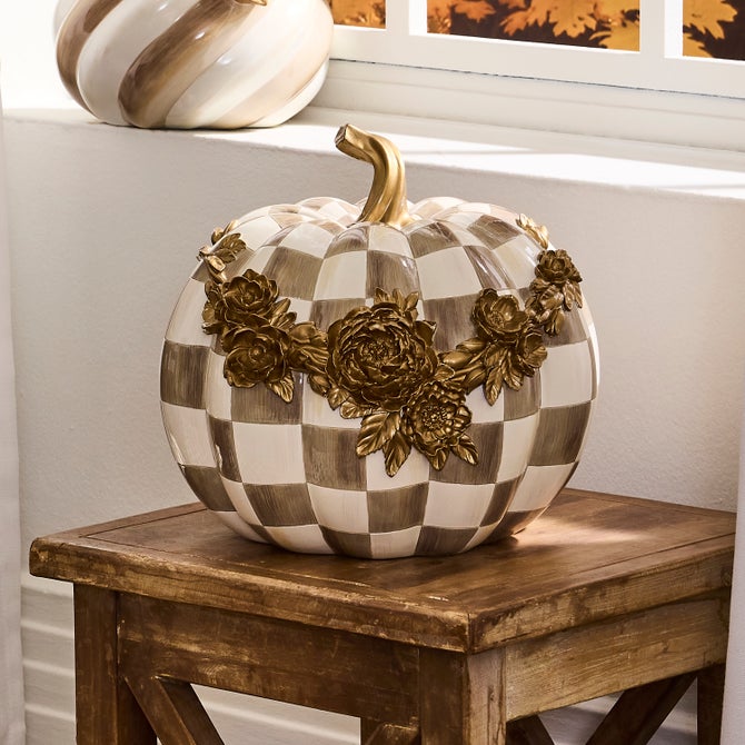 Mocha Check Floral Garland Pumpkin - {current_domain}