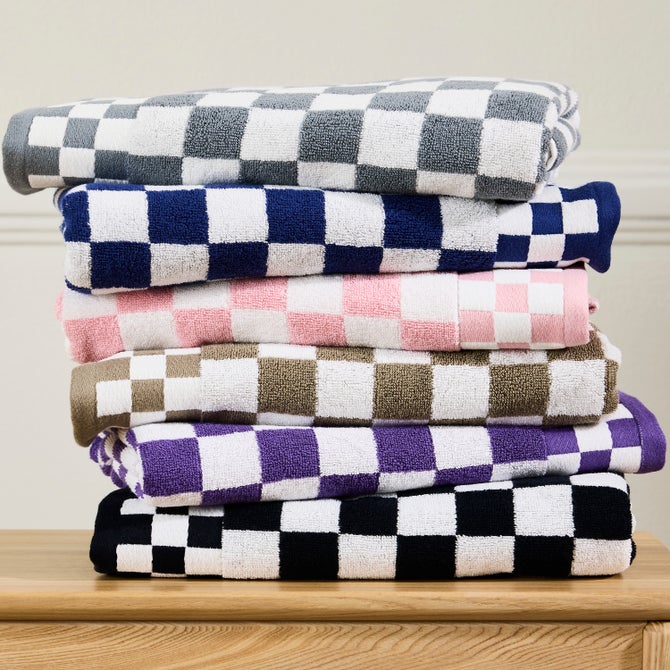 Plum Check Bath Towel - {current_domain}